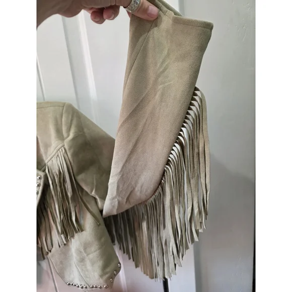 Fringe & Studded Cropped Faux Suede Jacket Size Large NWOT Boho Western Cowgirl - Picture 6 of 8